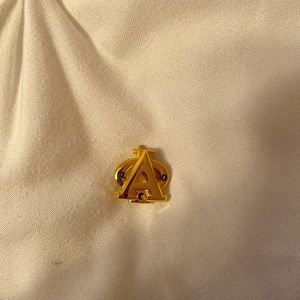 Alpha phi Pin